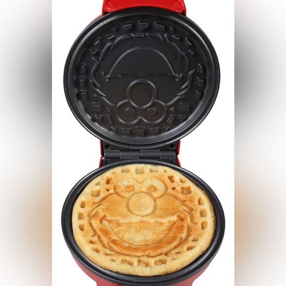 Elmo waffle maker - Picture 3 of 4